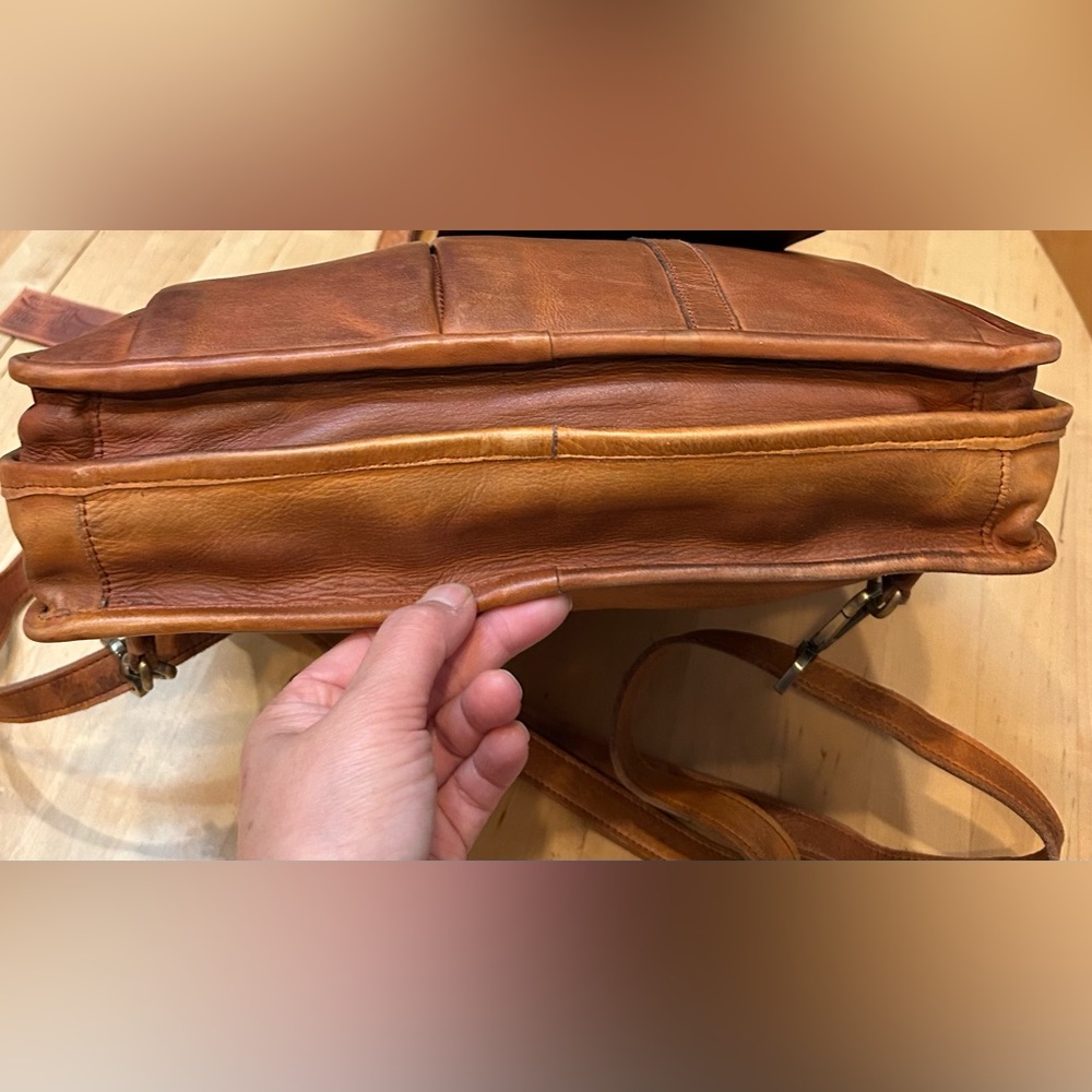 Distressed Multifunctional Backpack Crossbody Tote - Picture 12 of 14